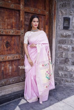 Dhun ~ Authentic Handloom Cotton Paithani in Subtle Light Pink Color With Traditional Asawali Pallu, High Quality Cotton