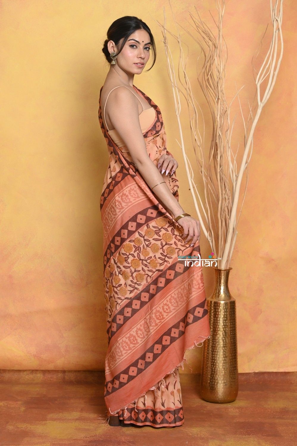 Designer Modal Silk Saree With With Beautiful Floral Print