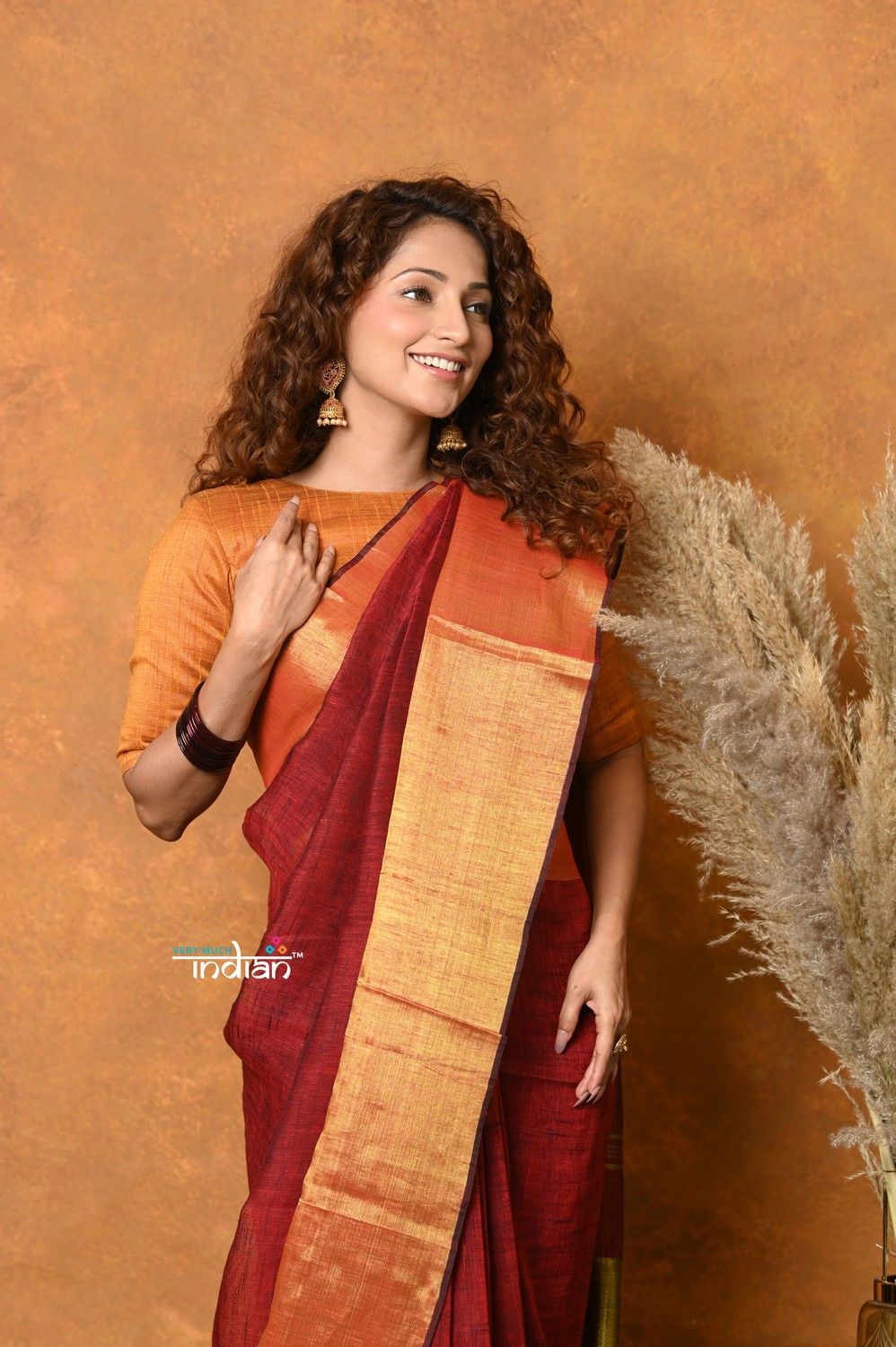 Handloom Pure Cotton Linen Saree With Golden Border