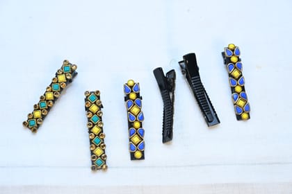 Rhinestone studded hair clips-2