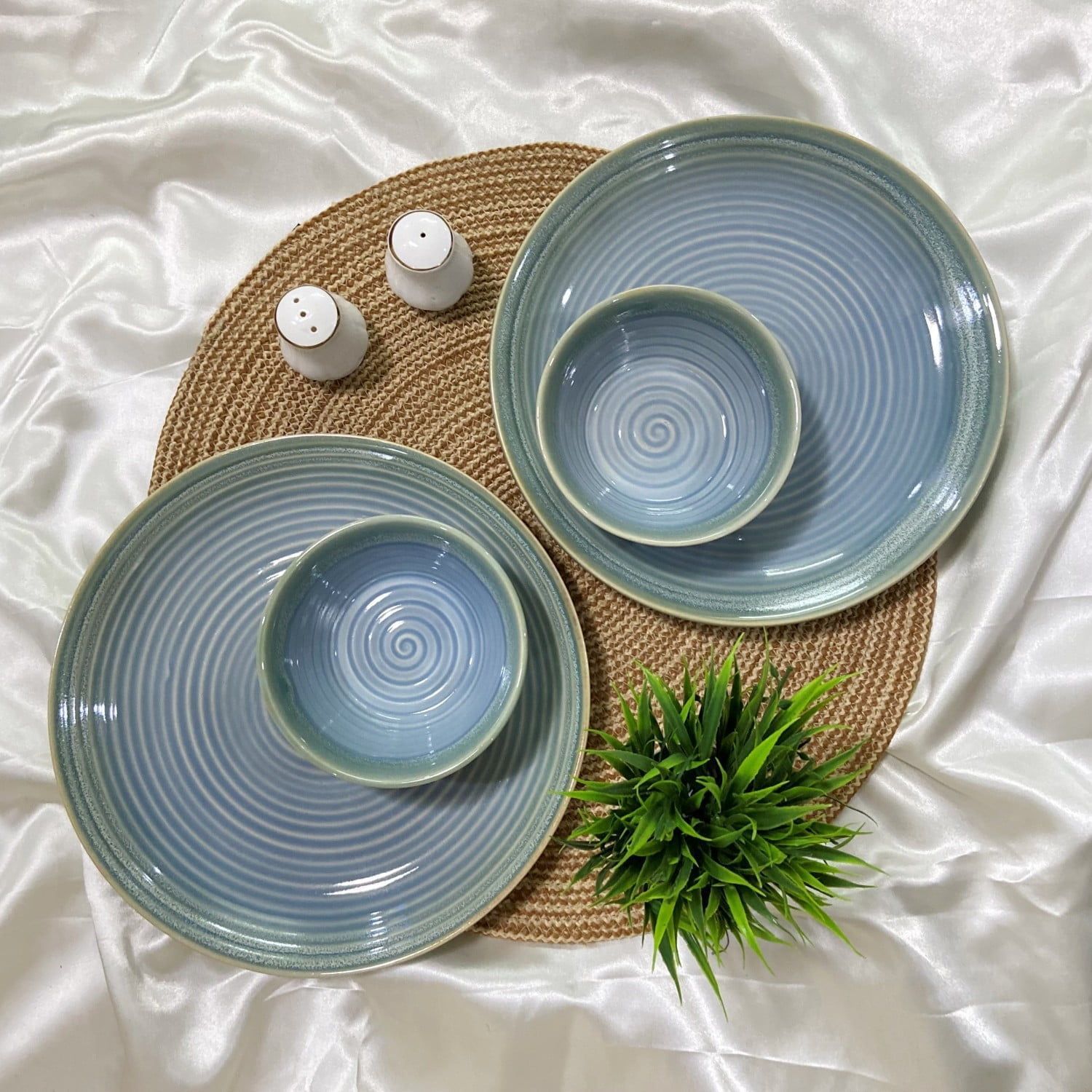 Ceramic Dining Sea Green Ceramic Dinner Plates &amp; Dinner Bowls Dinner Set of 4