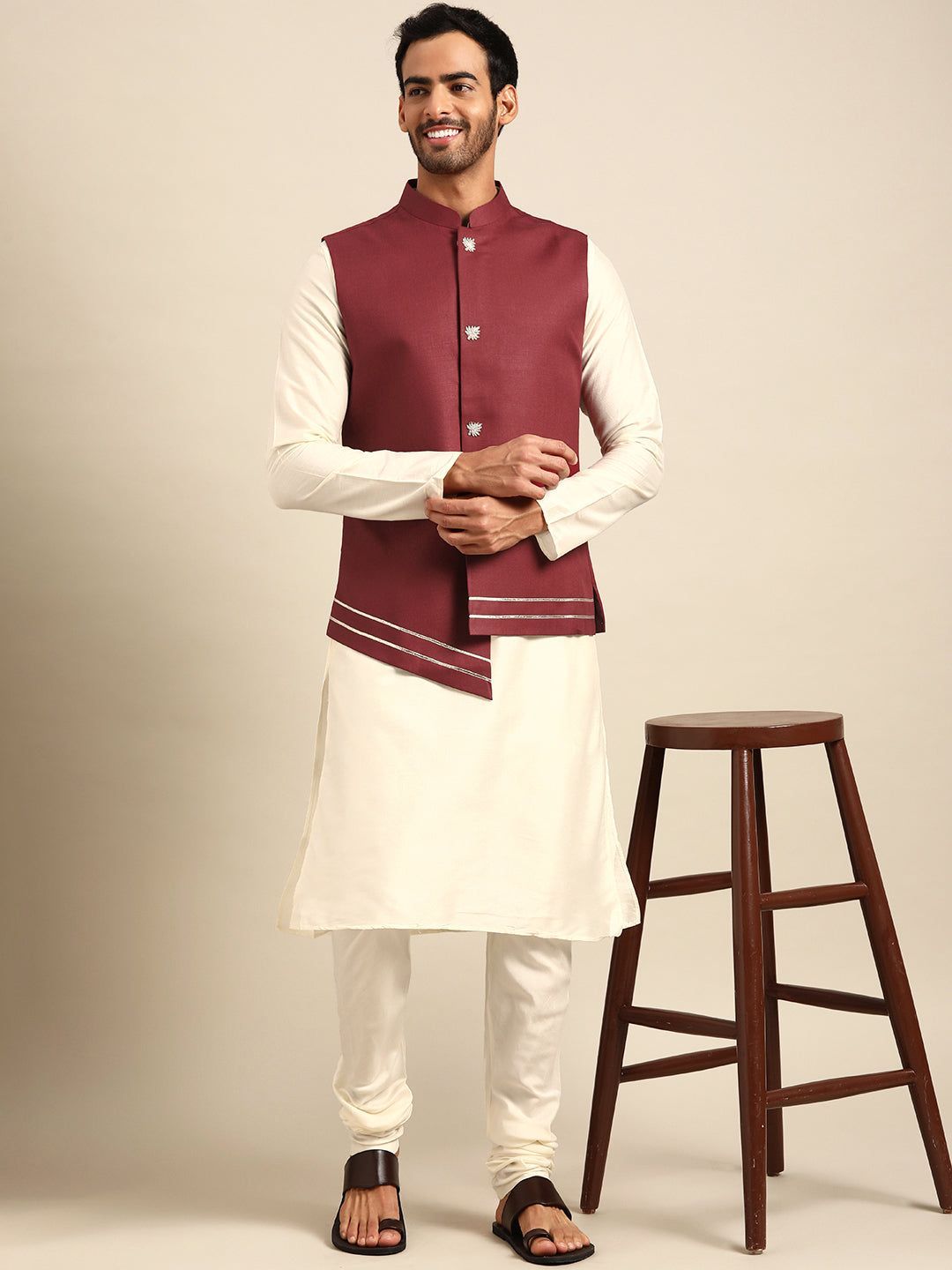 Men Maroon nehru jacket (Set of 1)