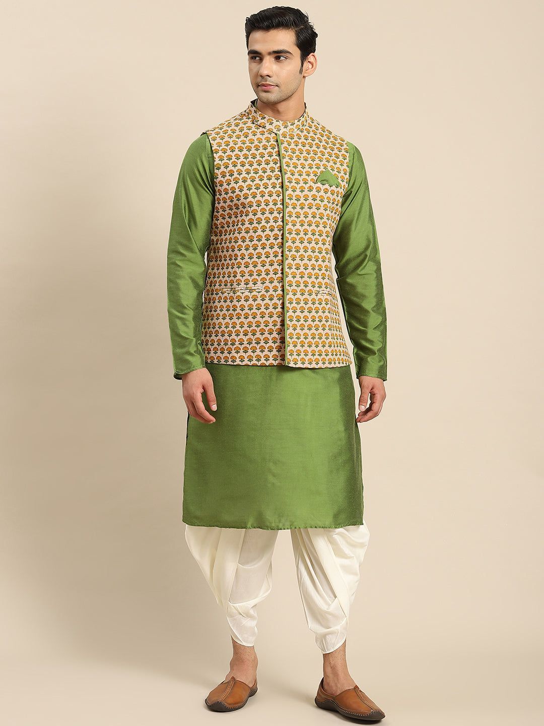 Kisah Men Off White Kurta Jacket Set