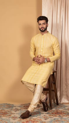 Men Yellow Printed Kurta (Set of 1)