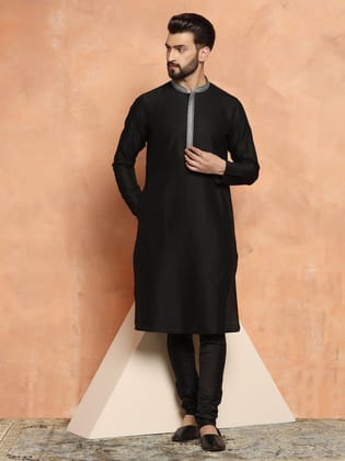 Men Black Solid Kurta (Set of 1)