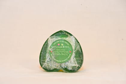 Natural Cleansing Moisturizing Soap Bar with Organic Oils