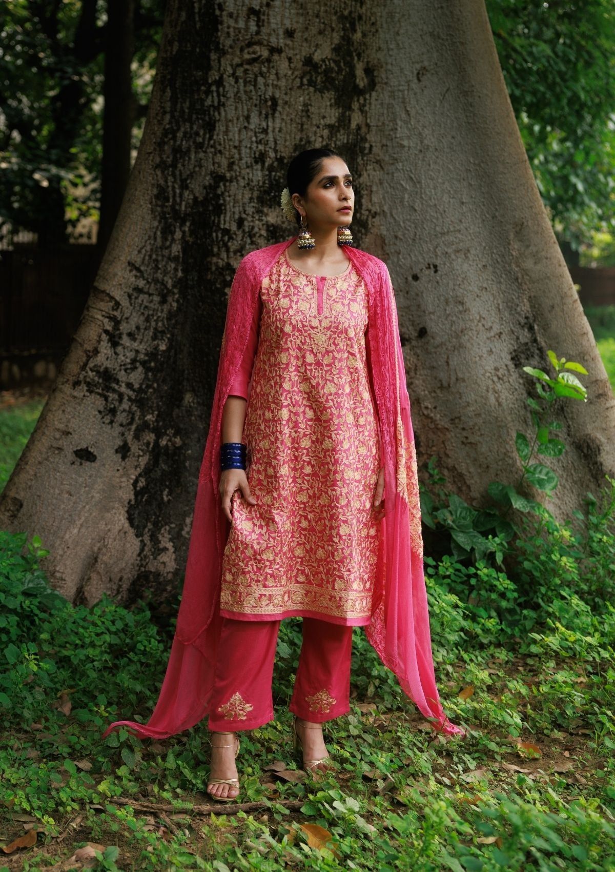 HOC Crafts Cotton Aari Embroidered Solid Women's 3 PC Long Kurta Set - Pink