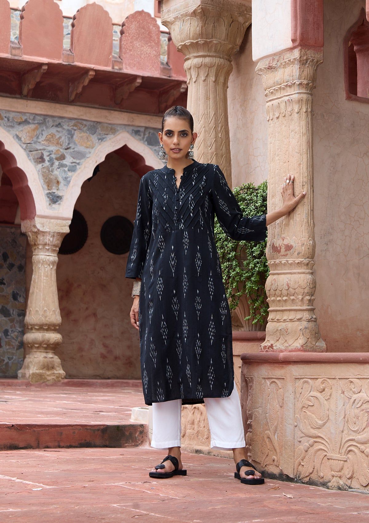 HOC Crafts Ikkat Cotton Solid Women's Long Kurta - Black