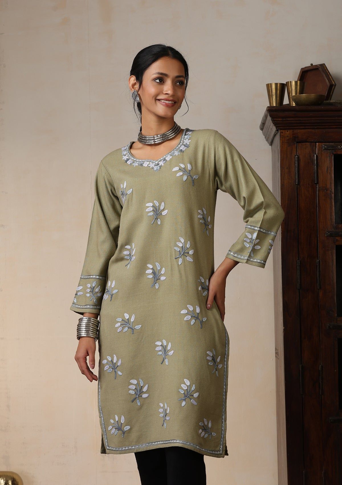 HOC Crafts Aari Embroidered Woollen Solid Women's Long Kurta - Olive