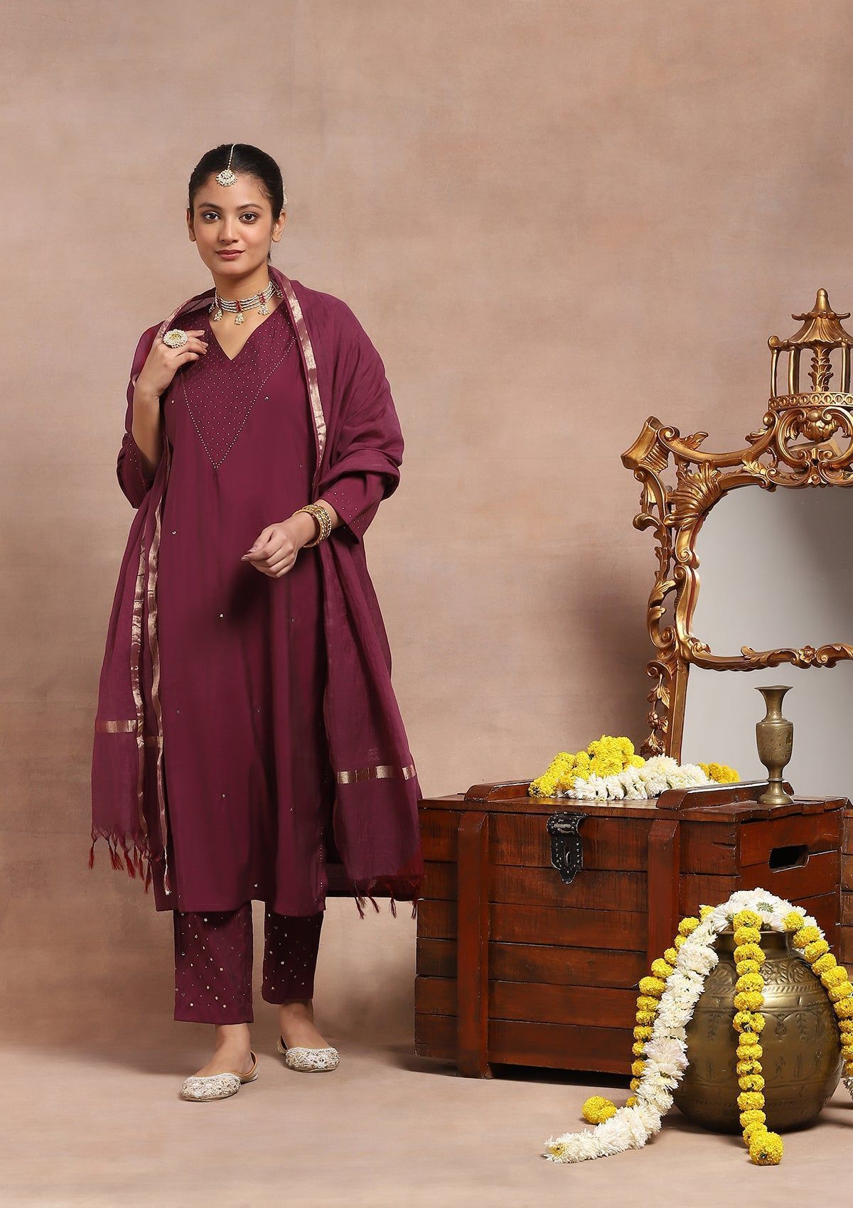 Chanderi Kamdaani Embroidered Solid Women's 4 PC Long Kurta Set - Maroon