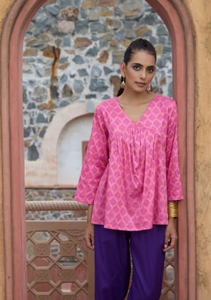 HOC Crafts Glazed Cotton Hand Block Printed Women's Short Kurta - Pink