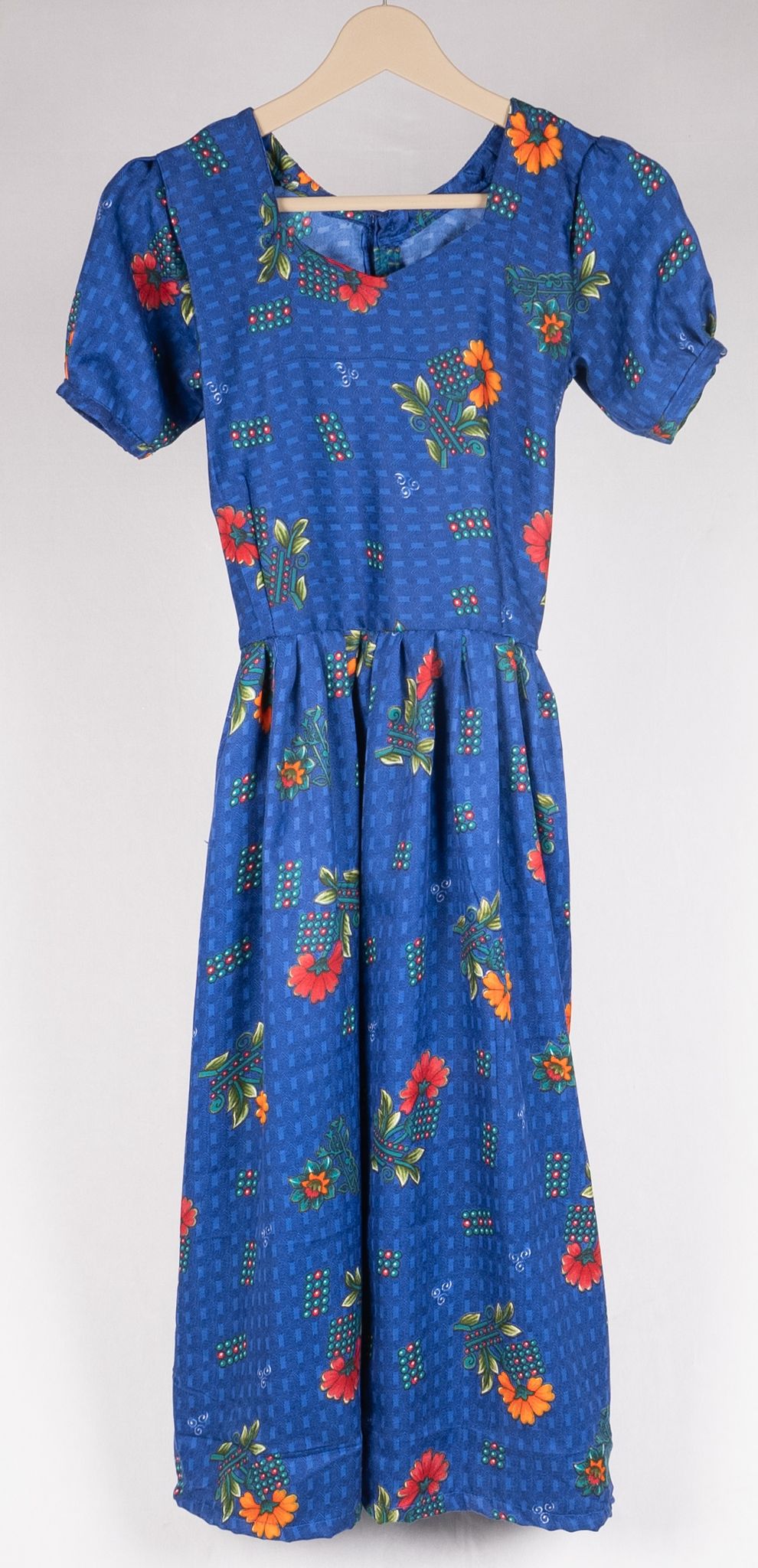  Blue Floral Print A-Line Dress with Square Neck and Short Sleeves