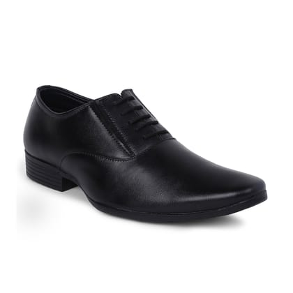 Paragon Men Black Formal Shoe