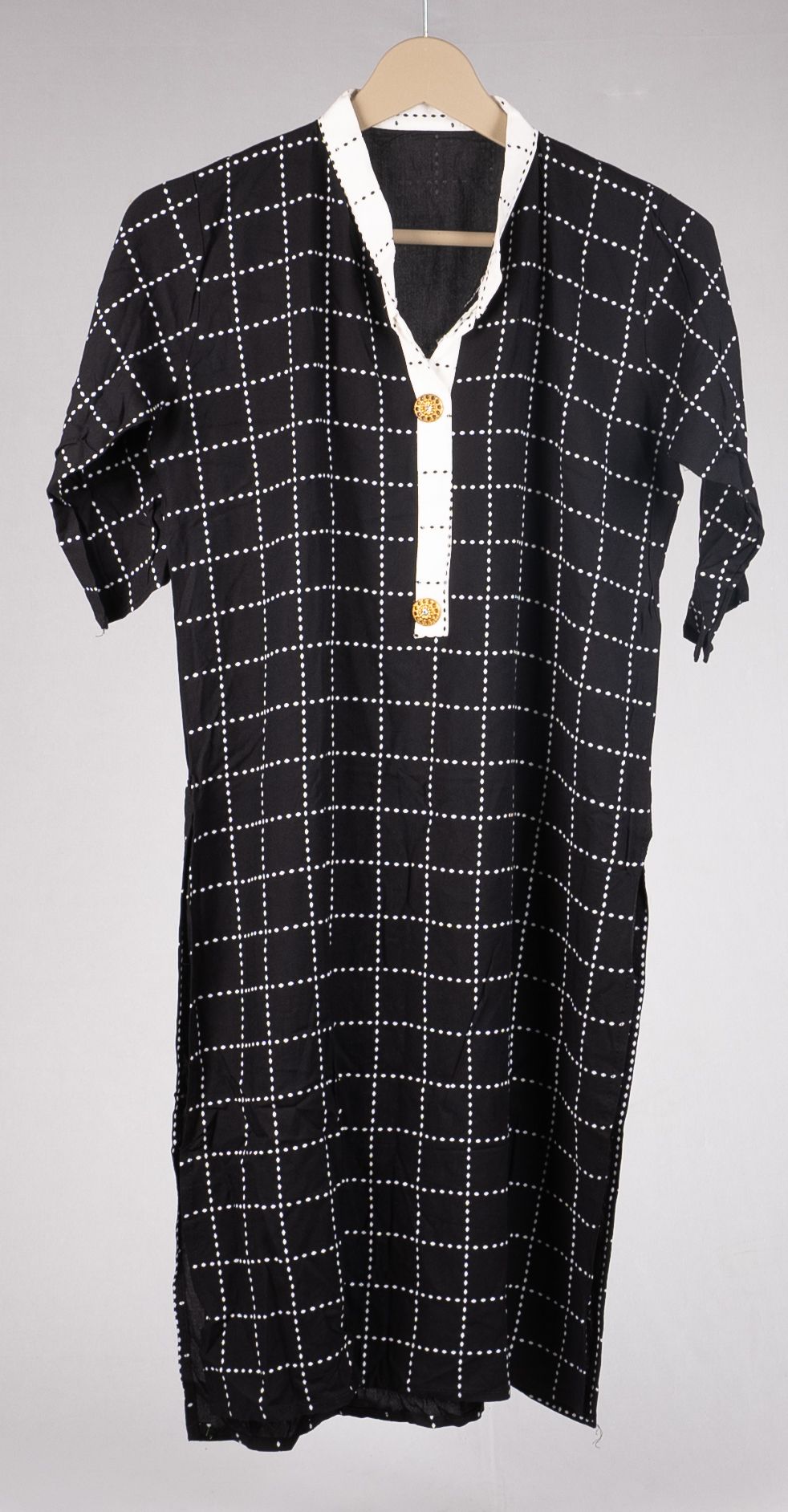  Black and White Checkered Kurta with Mandarin Collar and Short Sleeves