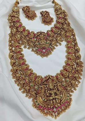 "Exquisite Antique Gold Long Necklace Set with Matching Earrings"