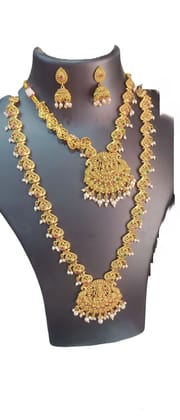 Jewellery set with Lakshmi pendant