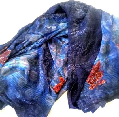 Blue Floral Georgette Saree With Blouse Piece