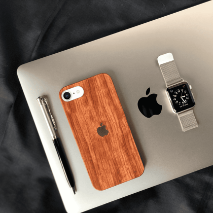 Real Natural Walnut Wood Premium Case-iPhone SE 2 / SE 3