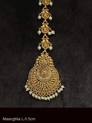 Circular maangtika with gold bead flower design chain-Pearl