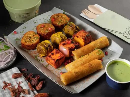 Party Platter Veg [16 Pcs.]