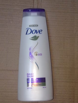 Dove Daily Shine Nourishing Shampoo 