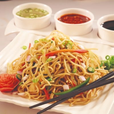 Chicken Hakka Noodles Large