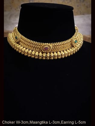 Stone studded 3cm broad choker set with gold bead lace on one side-Ruby green