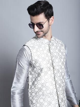 Men's Woven Design Nehru Jacket-M / Cream