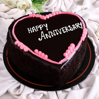 Happy Anniversary Heart Shaped Cake Half Kg