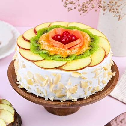 Creamy Vanilla Fruit Cake Half Kg