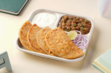 Aloo Paratha With Pindi Chole & Curd Lunchbox