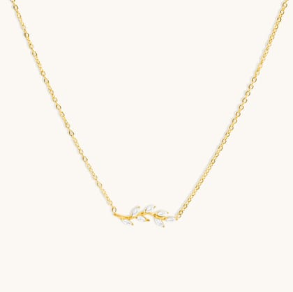 Lily Necklace - 18k Gold Plated