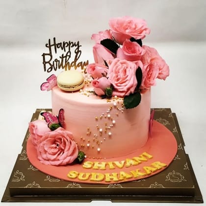 Pink Roses Cake-Egg / Butterscotch