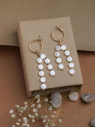 Flat Pearl dangler Earring