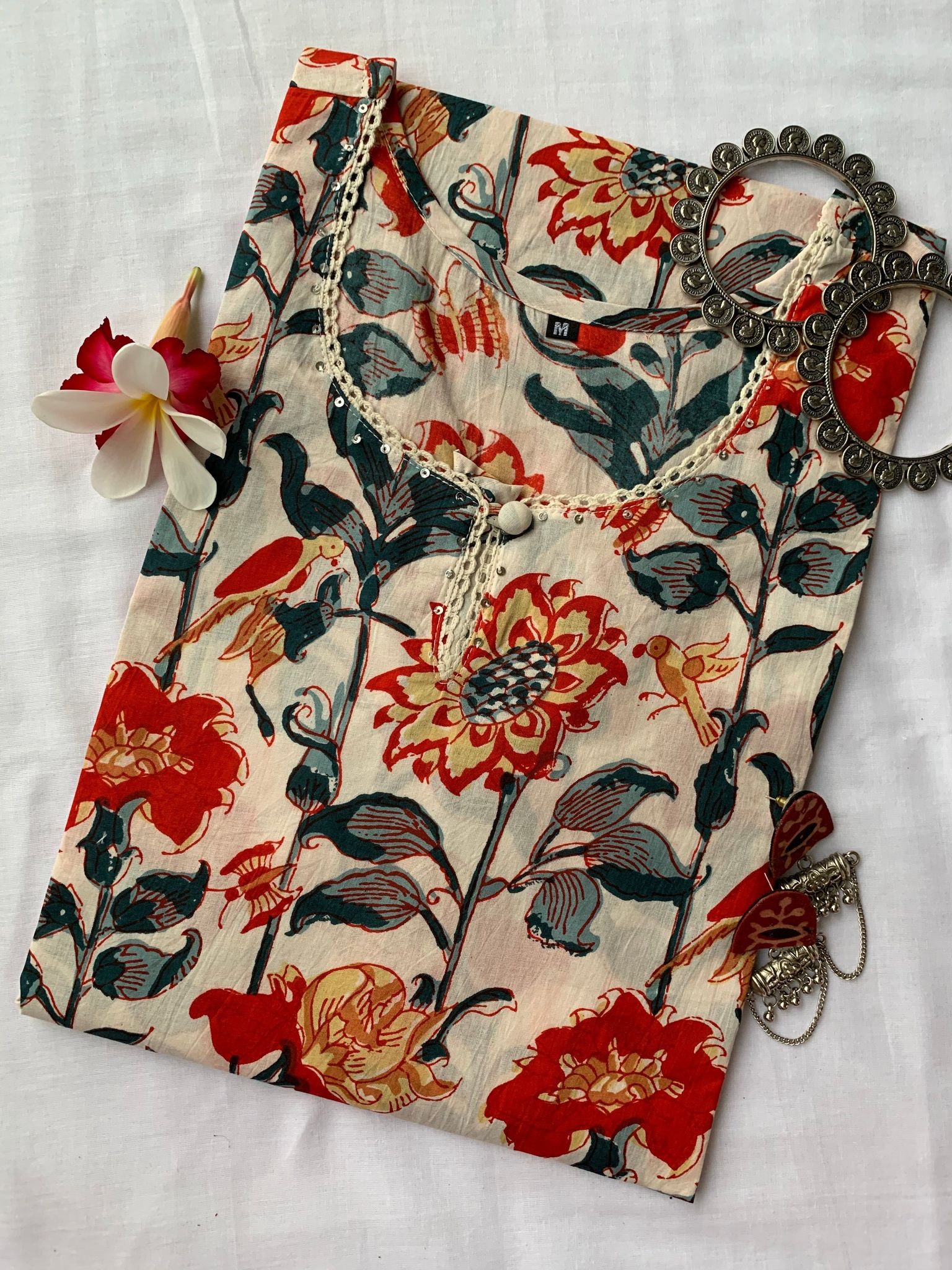 Cream Floral Bird Cotton Kurta-S