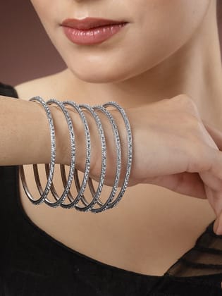 NVR Women Set of 6 Silver-Toned German Silver Oxidised Bangles-Onesize / Silver / German Silver