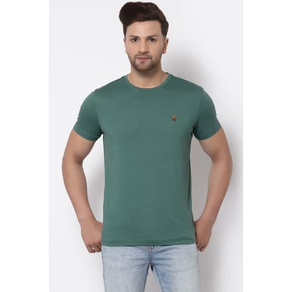 Red Tape Men Green Solid T-Shirt