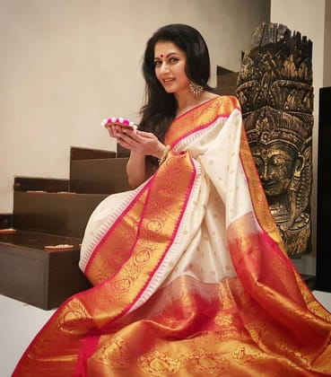 Ointmen White  Banarasi Silk Saree