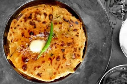 Mirch Paratha