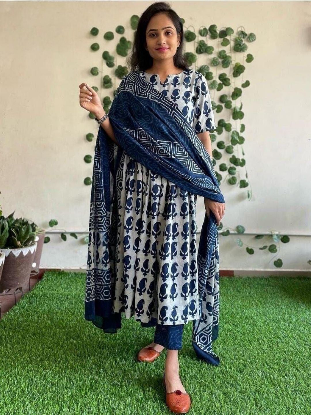 Elegant Cotton Dupatta Set with Traditional Prints-L