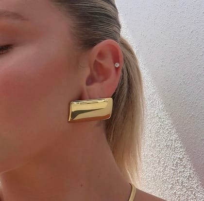 18K Gold Rectangle  Stud Earrings