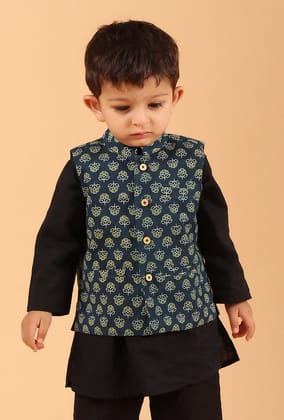 Aruj Indigo Blue Ajrakh Print Cotton Nehru Jacket-4-5Y