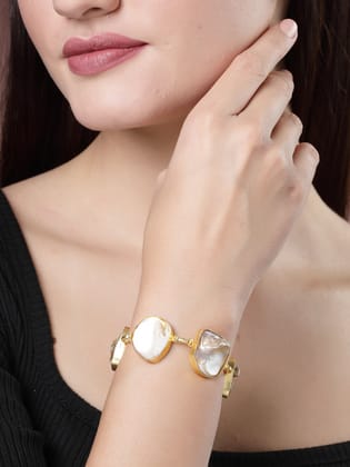 NVR Women Gold-Plated Handcrafted Mother of Pearl Link Bracelet-Onesize / Gold / Brass