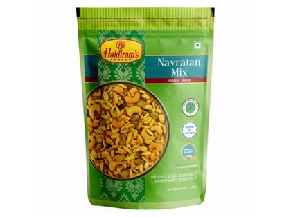 Haldiram's Navratan Mix Namkeen - 1 kg