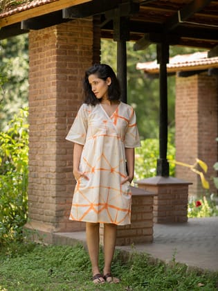 Sundowner Dress : Rays Orange-Medium