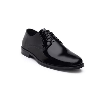 RedTape Men's Black Derby Shoes