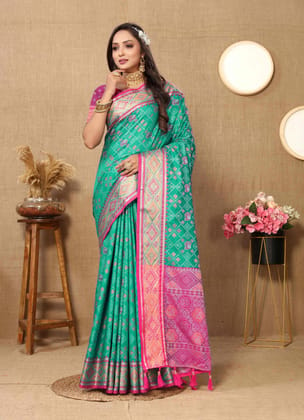 Soft Patola silk saree with Meenakari zari weaw...