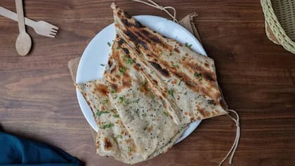 2 Butter Naan