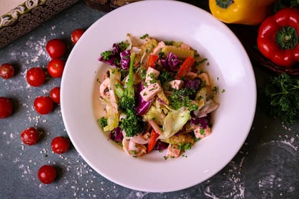 Veg cafe special salad with choice of your dressing