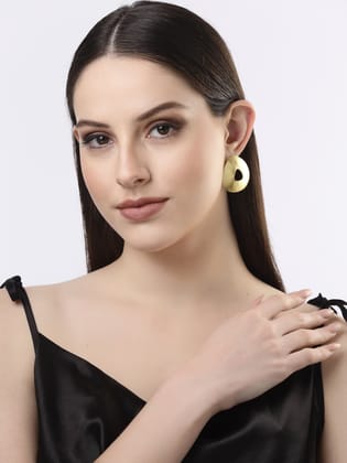 NVR Women Gold-plated Alloy Triangular Drop Earrings-Onesize / Gold / Alloy